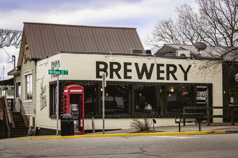 Pittsburgh Beer History: From Iron City to the Craft Boom